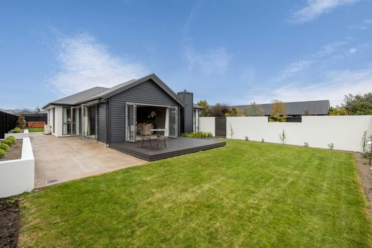 Photo of property in 8 Westburn Place, Prebbleton, 7604