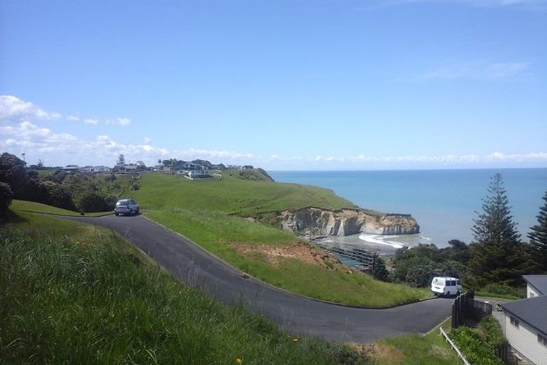 Photo of property in 11 Sunset Parade, Kai Iwi, Wanganui, 4574