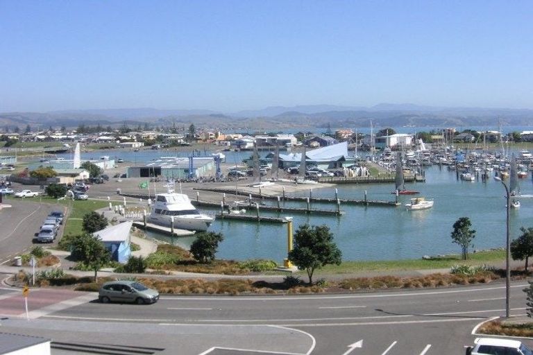 Photo of property in 69 The Esplanade, Westshore, Napier, 4110