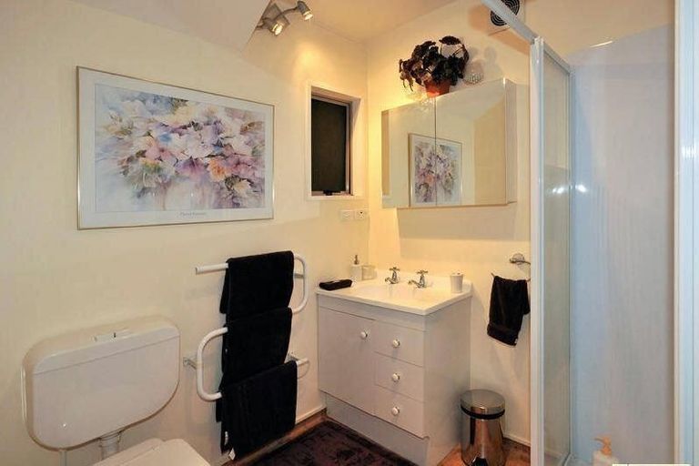 Photo of property in 49 Waikowhai Street, Ngaio, Wellington, 6035