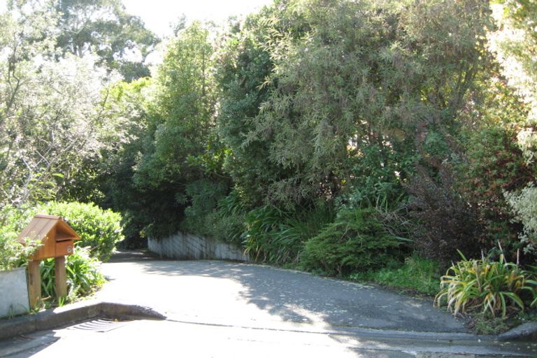 Photo of property in 6 Dannys Lane, Cashmere, Christchurch, 8022