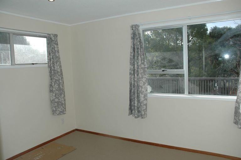 Photo of property in 12 Erica Road, Sunnynook, Auckland, 0620