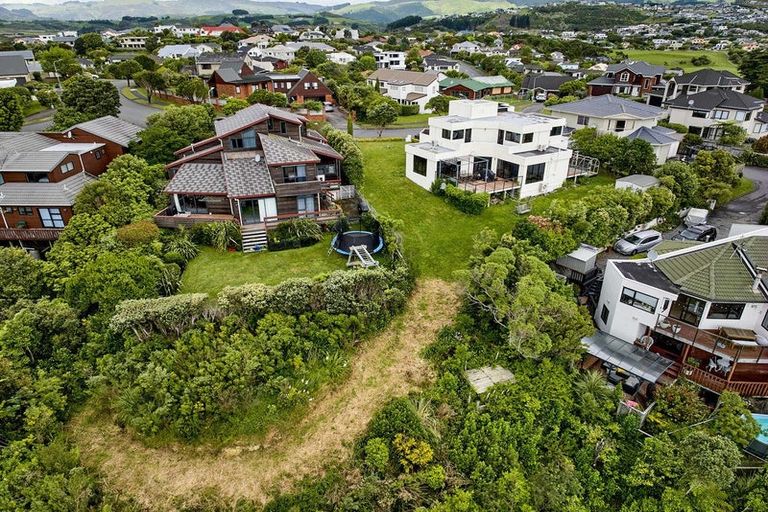 Photo of property in 44 Molyneux Close, Whitby, Porirua, 5024