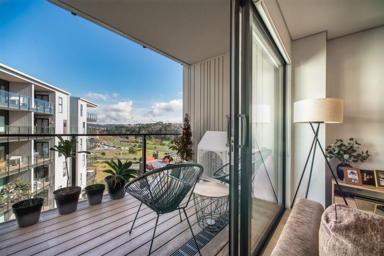 Photo of property in 413/3 Kaipiho Lane, Albany, Auckland, 0632