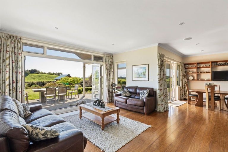 Photo of property in 111 Hurworth Road, Hurworth, New Plymouth, 4371