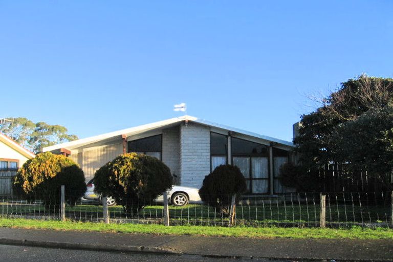 Photo of property in 15 Columbus Crescent, Flaxmere, Hastings, 4120