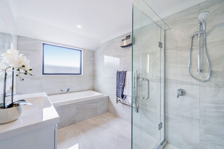 Photo of property in 15 Whitburn Avenue, Halswell, Christchurch, 8025