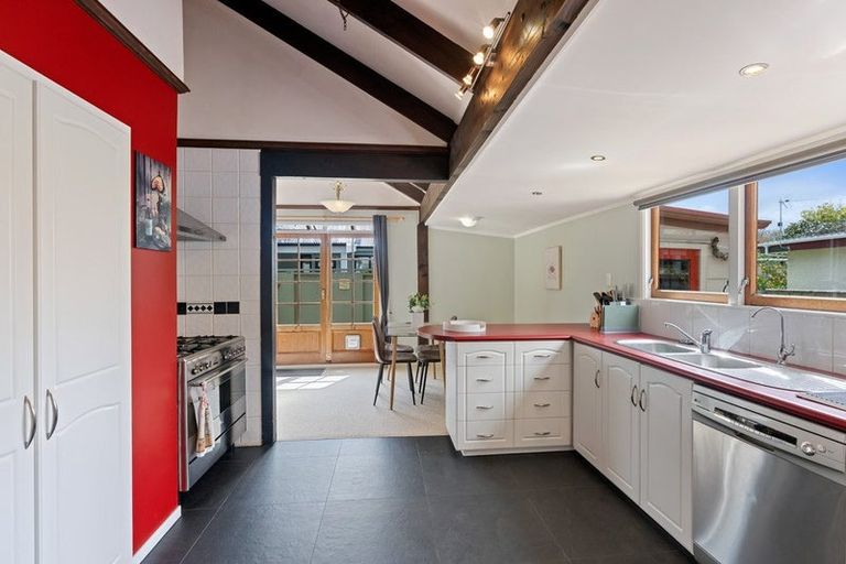 Photo of property in 93 Rimu Road, Raumati Beach, Paraparaumu, 5032