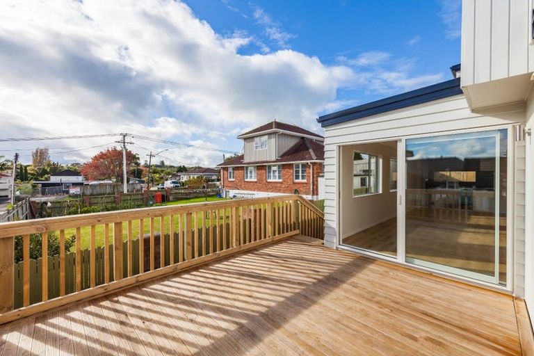 Photo of property in 3b Tui Street, Belmont, Auckland, 0622