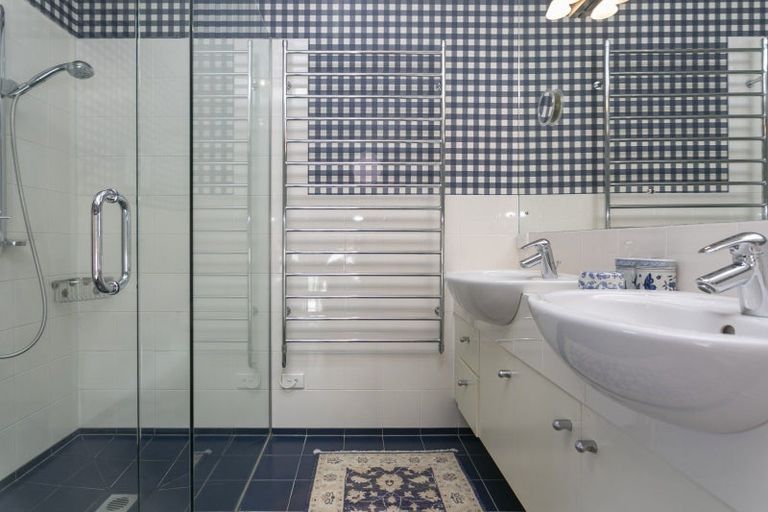 Photo of property in 10 Oregon Drive, Rainbow Point, Taupo, 3330