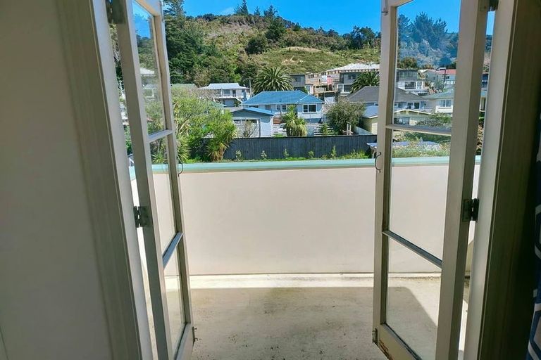 Photo of property in 49 Hyde Street, Wainuiomata, Lower Hutt, 5014