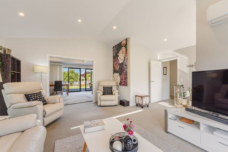 Photo of property in 3 Puketutu Grove, Motueka, 7120