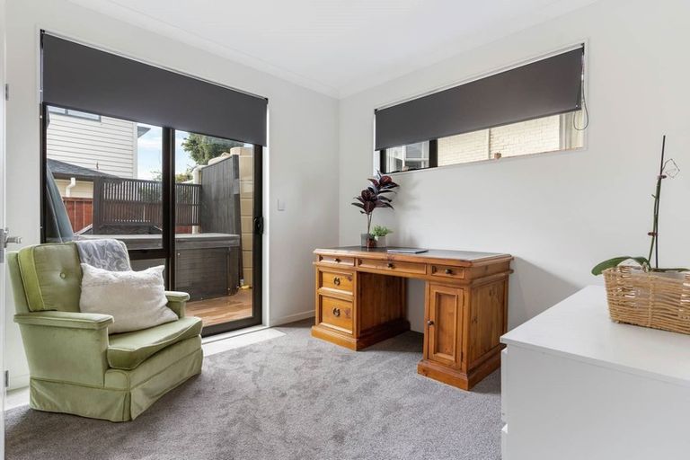 Photo of property in 39a Rodney Street, Howick, Auckland, 2014