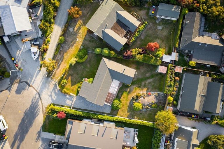 Photo of property in 11 Argyle Place, Arrowtown, 9302