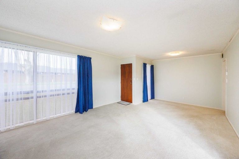 Photo of property in 2 Rangitane Street, Palmerston North, 4414