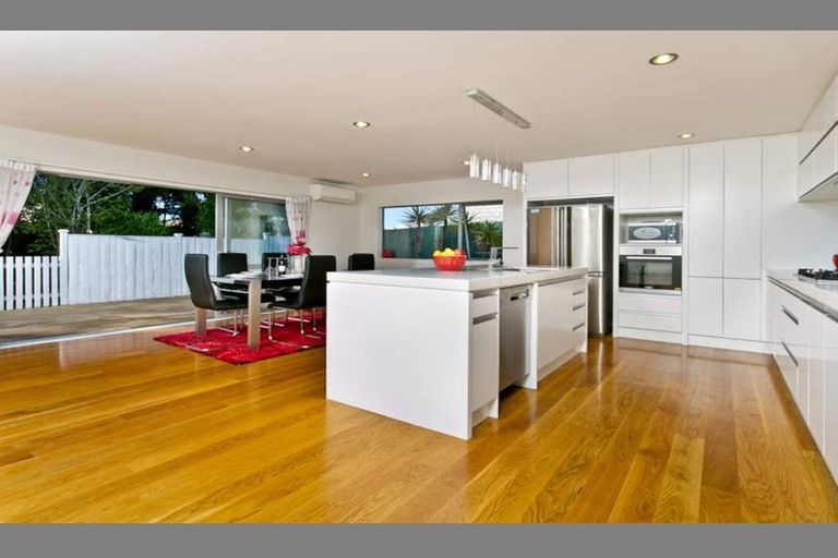 Photo of property in 67a Rosedale Road, Pinehill, Auckland, 0632