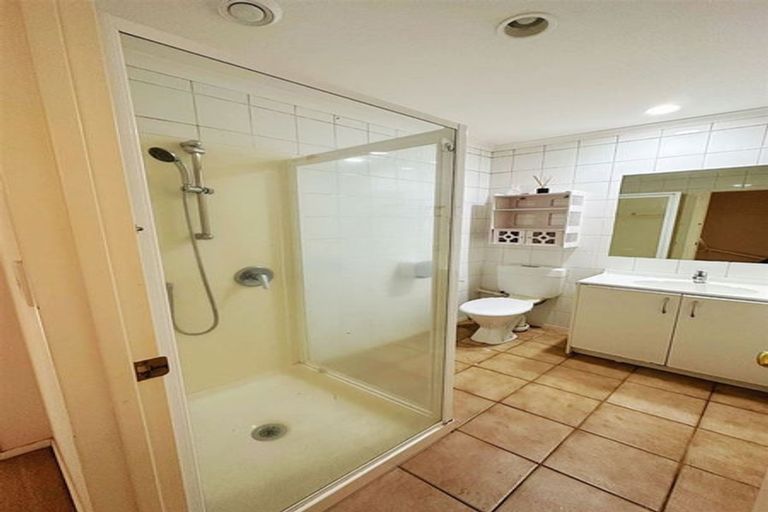 Photo of property in Tuscany Way, 17/3 Ambrico Place, New Lynn, Auckland, 0600