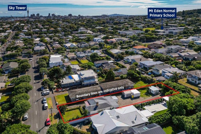 Photo of property in 12 Kenyon Avenue, Mount Eden, Auckland, 1024