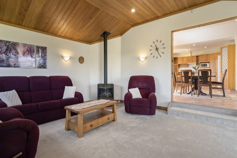 Photo of property in 18 Park Lane, Waitara, 4320