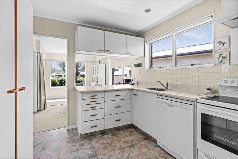 Photo of property in 33 Moorhouse Street, Taradale, Napier, 4112
