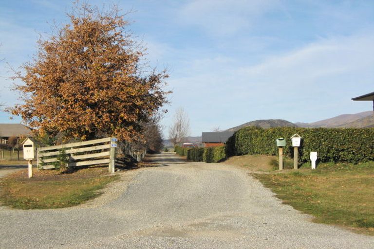 Photo of property in 42 Golf Course Road, Wanaka, 9305