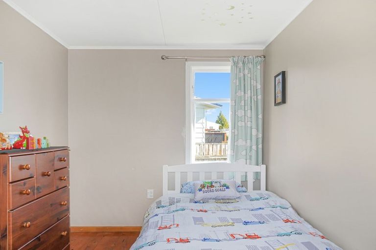 Photo of property in 6 Hopkins Road, Twizel, 7901