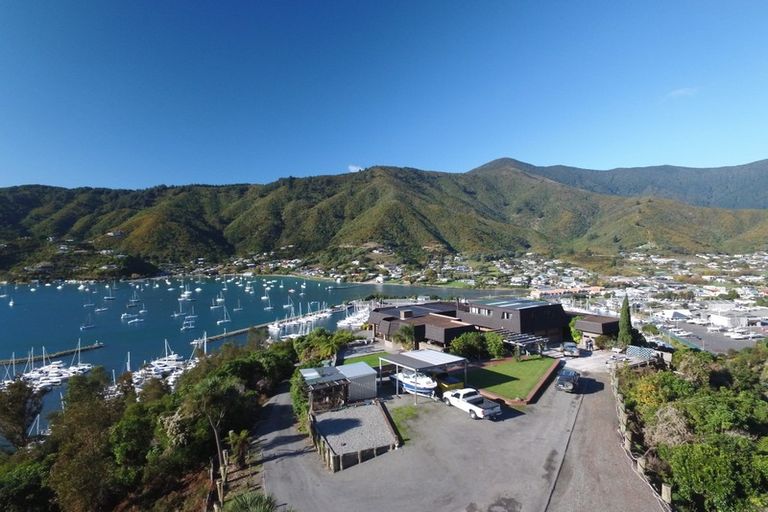 Photo of property in 41 Marina Drive, Waikawa, Picton, 7220
