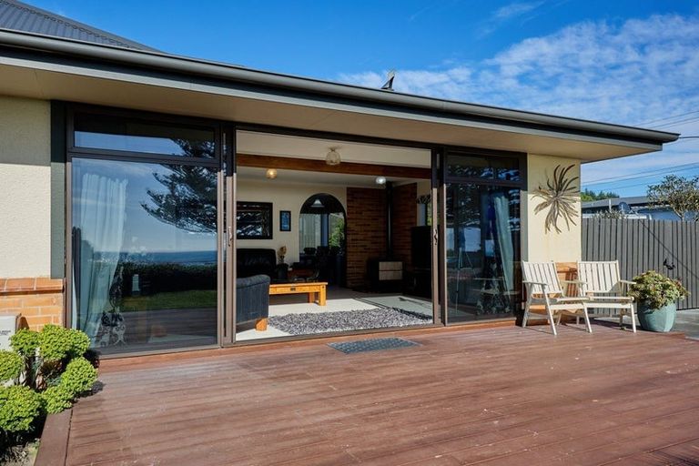 Photo of property in 136 Esplanade, Kaikoura, 7300