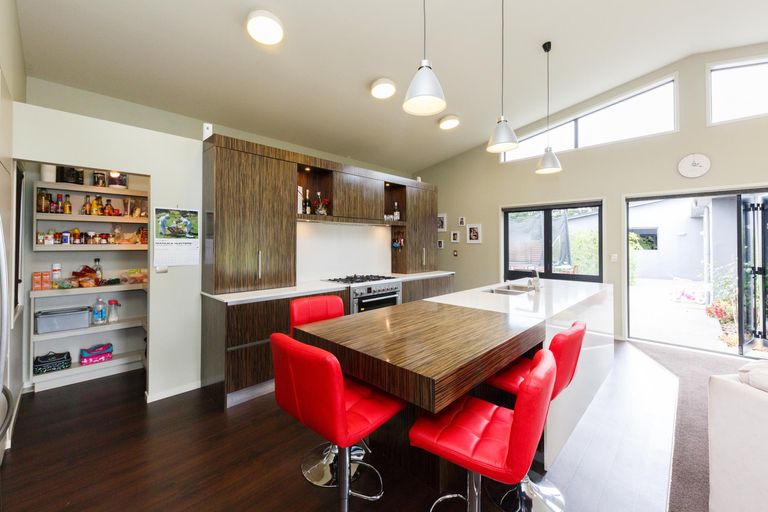 Photo of property in 5/454 Stoney Creek Road, Kelvin Grove, Palmerston North, 4470