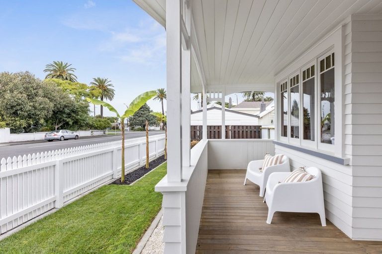 Photo of property in 24a Jull Street, Napier South, Napier, 4110