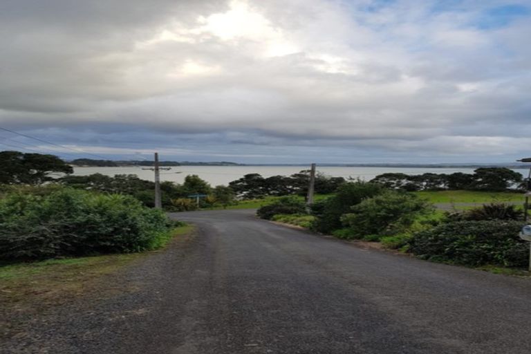 Photo of property in 68 Mclarin Road, Glenbrook, Waiuku, 2681