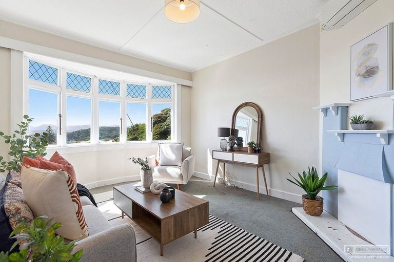 Photo of property in 51 Farnham Street, Mornington, Wellington, 6021