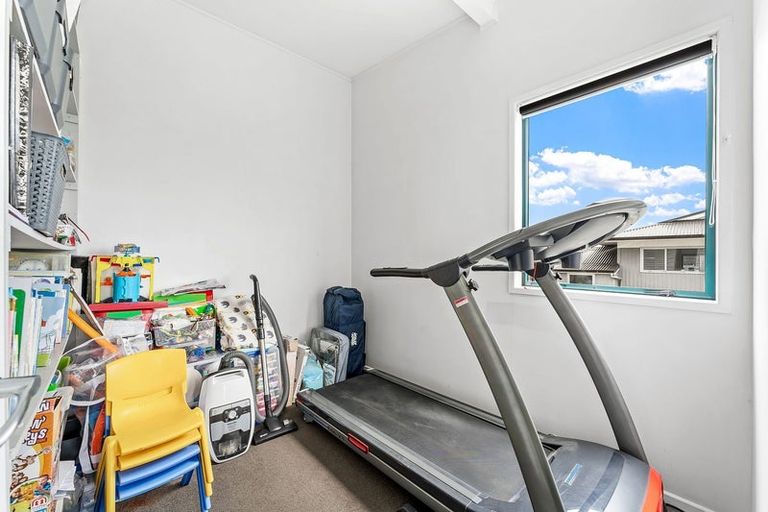 Photo of property in 3 Delshaw Avenue, Stanmore Bay, Whangaparaoa, 0932