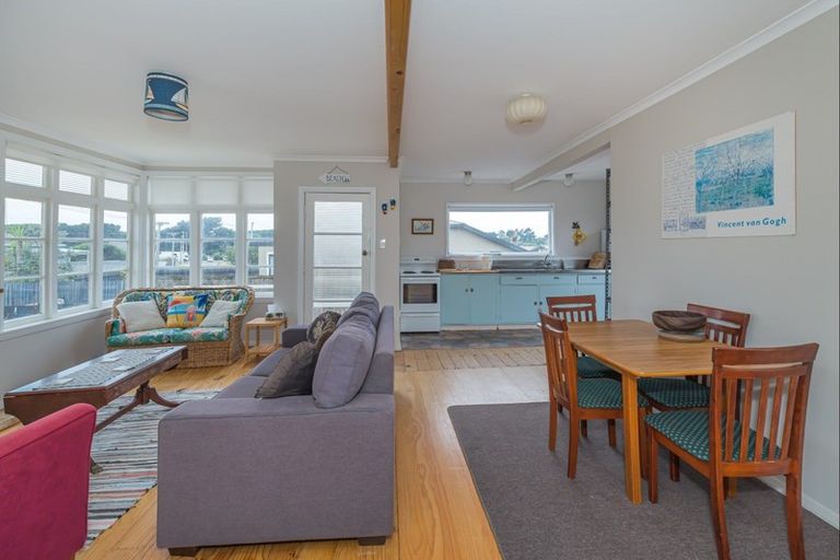 Photo of property in 13 Rangitane Street, Himatangi Beach, Foxton, 4891