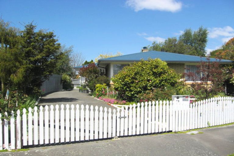 Photo of property in 11 Opal Place, Casebrook, Christchurch, 8051