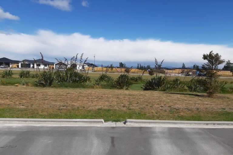 Photo of property in 10 Awatere Street, Pegasus, 7612