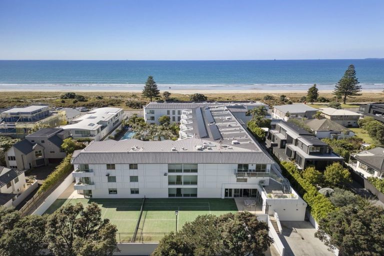 Photo of property in 210/136 Marine Parade, Mount Maunganui, 3116