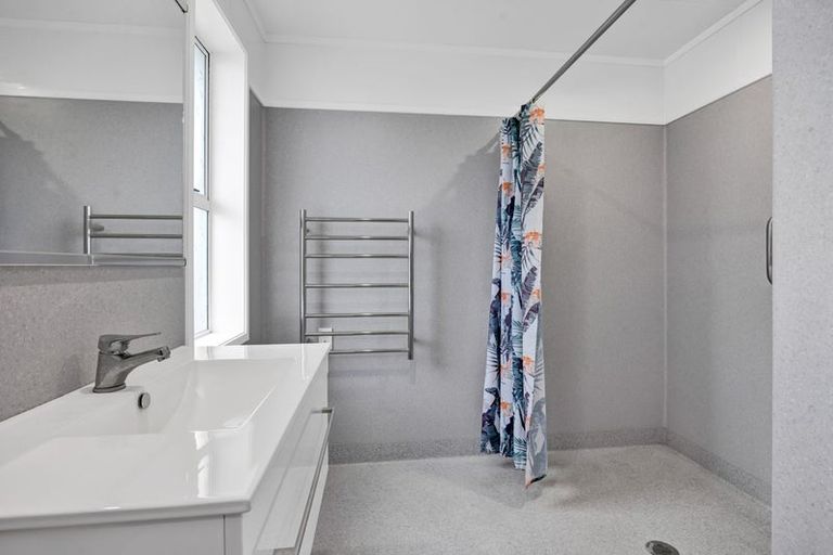 Photo of property in 11 Furlong Street, Hawera, 4610