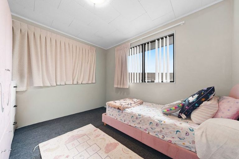 Photo of property in Oakwood Manor, 608c Massey Road, Mangere, Auckland, 2022