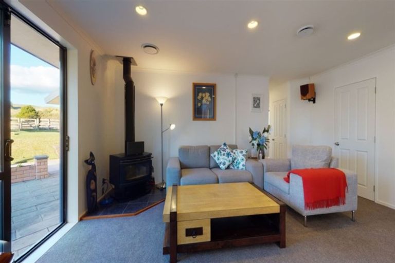 Photo of property in 316 Monowai Road, Wainui, Silverdale, 0994