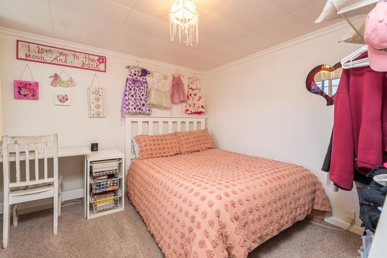 Photo of property in 90 Stevenson Avenue, Sawyers Bay, Port Chalmers, 9023