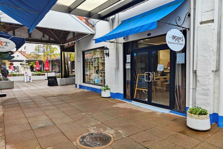 Photo of property in 6 Casabella Lane, Hamilton Central, Hamilton, 3204