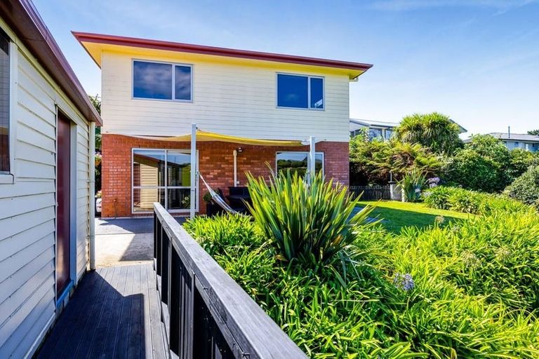 Photo of property in 40 Hobart Drive, Spotswood, New Plymouth, 4310