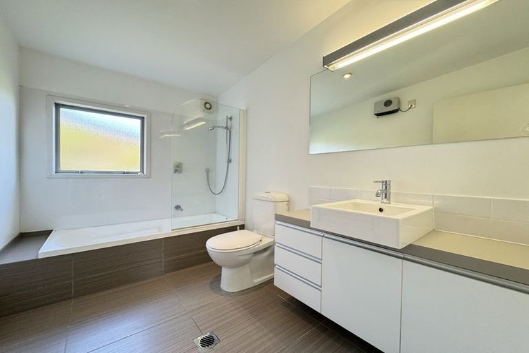 Photo of property in 24 Saddleback Grove, Karori, Wellington, 6012