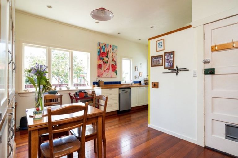 Photo of property in 25 Porangahau Road, Waipukurau, 4200