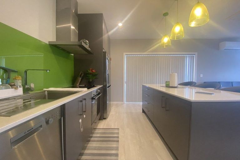 Photo of property in 1 Kopua Place, Whitby, Porirua, 5024