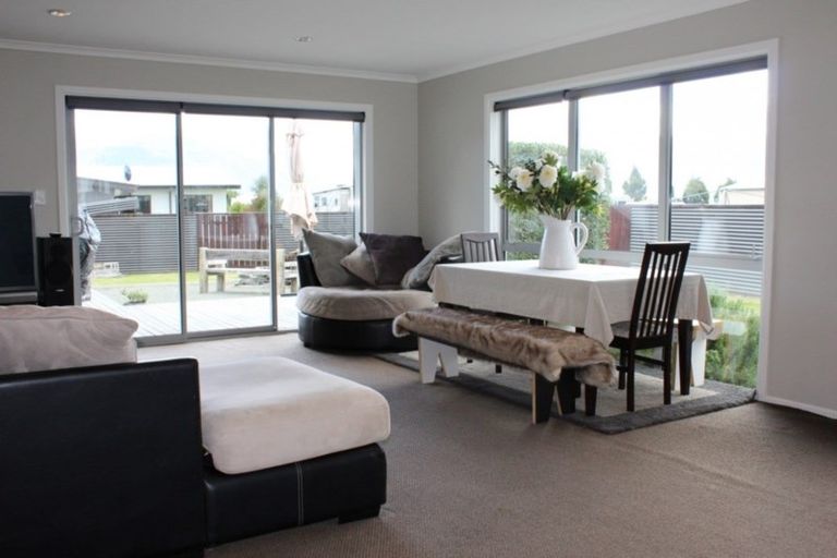 Photo of property in 1 Orbell Crescent, Te Anau, 9679