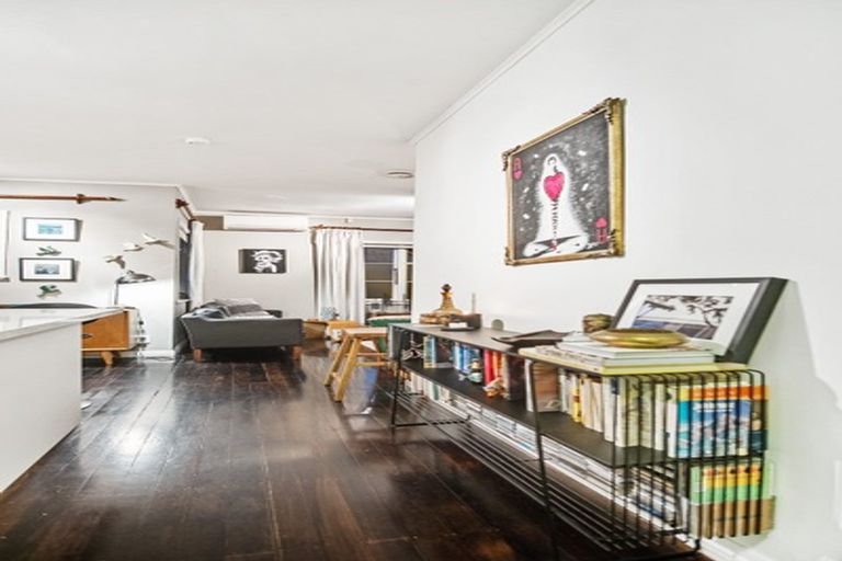 Photo of property in 53 Kurahaupo Street, Orakei, Auckland, 1071