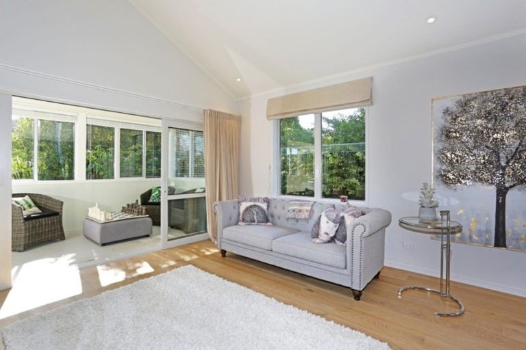 Photo of property in 27 North Road, Clevedon, Papakura, 2582