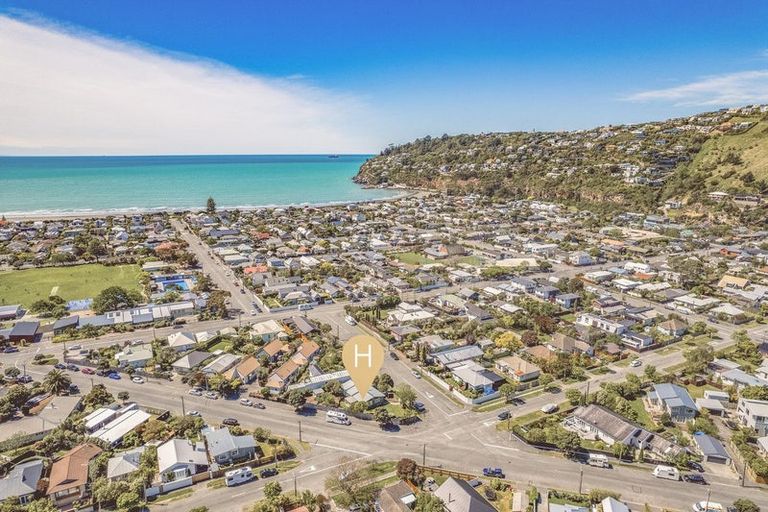 Photo of property in 6 Thorpe Street, Sumner, Christchurch, 8081